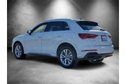 $24110 : Audi Q3 2022 AWD quattro S l thumbnail