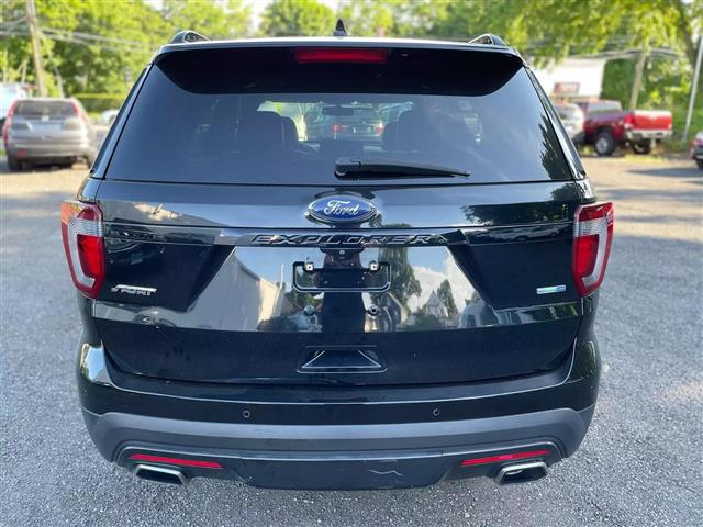 $20900 : 2017 FORD EXPLORER2017 FORD E image 7