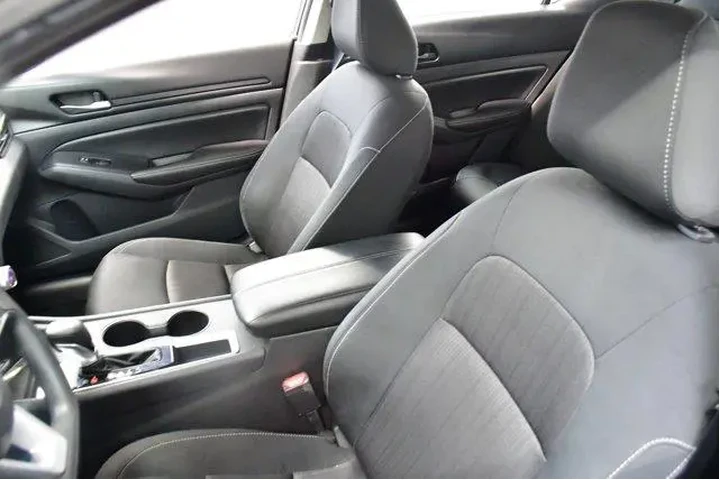 $21994 : Nissan Altima 2025 2.5 SV 4d image 9