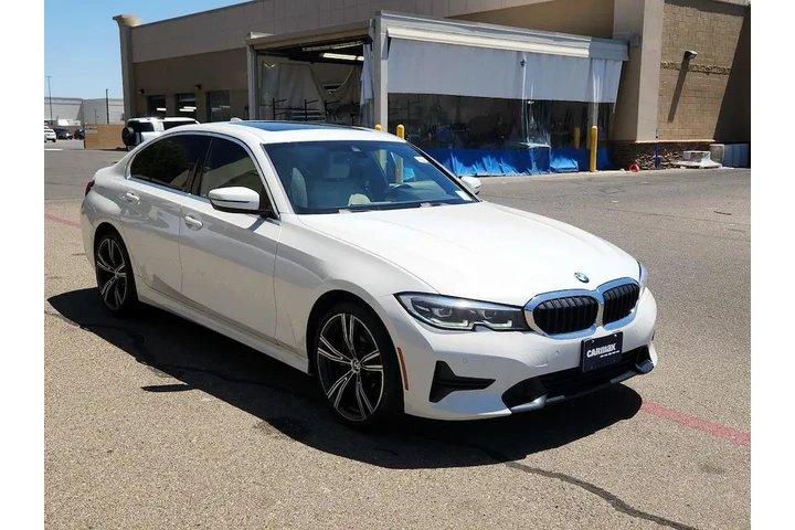 $28998 : BMW 3 Series 2022 330i 4dr S image 1