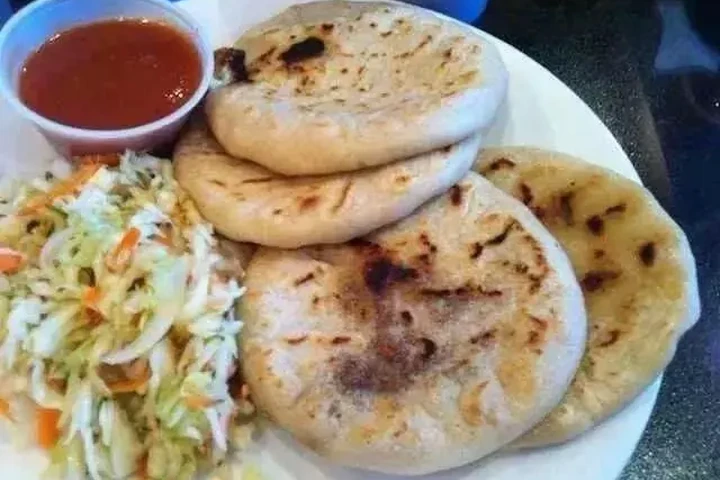 PUPUSAS ILIMITADAS MAIZ ARROZ image 1