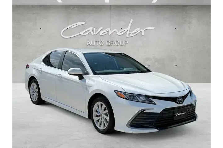$25071 : Toyota Camry 2024 LE 4dr Sed image 2