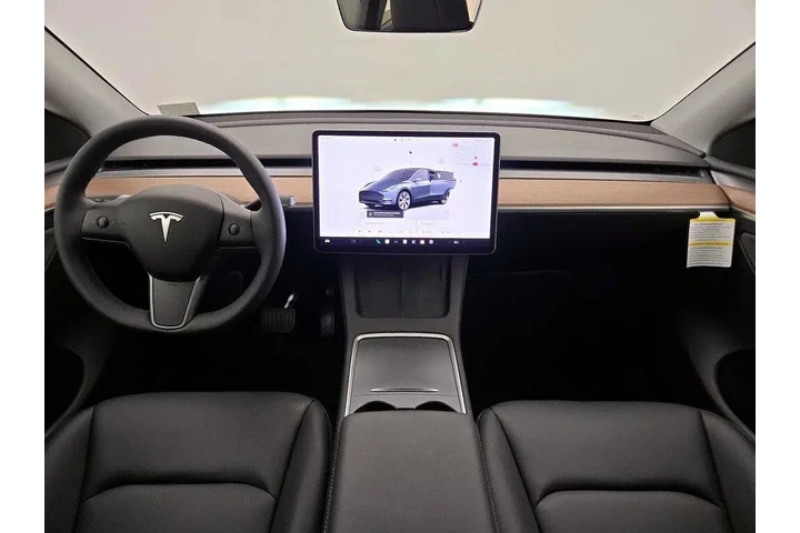 $37998 : Tesla Model Y 2023 AWD Long image 9