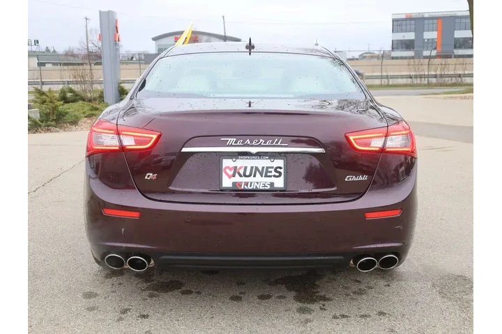 $16477 : Maserati Ghibli 2015 AWD S Q image 7