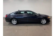 $16506 : Chevrolet Malibu 2023 LT 4dr thumbnail
