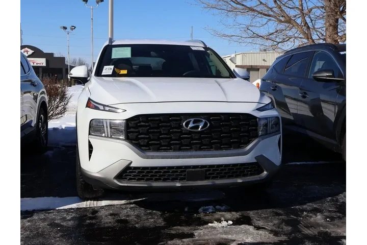 $23992 : Hyundai SANTA FE 2023 SEL 4d image 3