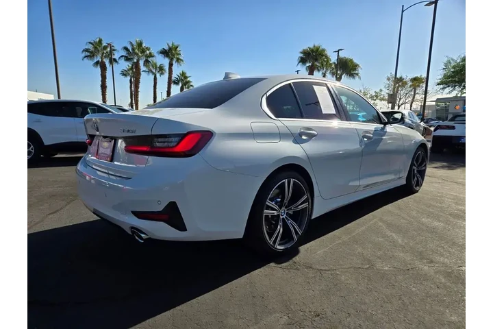 $29091 : BMW 3 Series 2022 330i 4dr S image 6