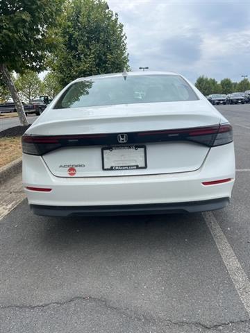 $25706 : PRE-OWNED 2023 HONDA ACCORD LX image 2