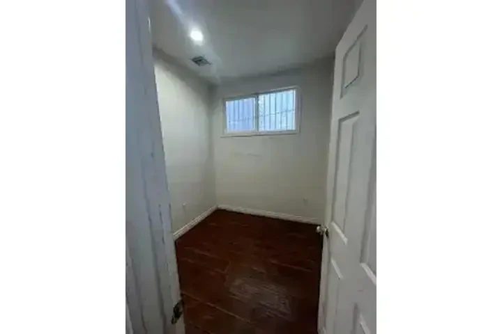 $2700 : LOS ANGELES SE RENTA LOCAL image 1