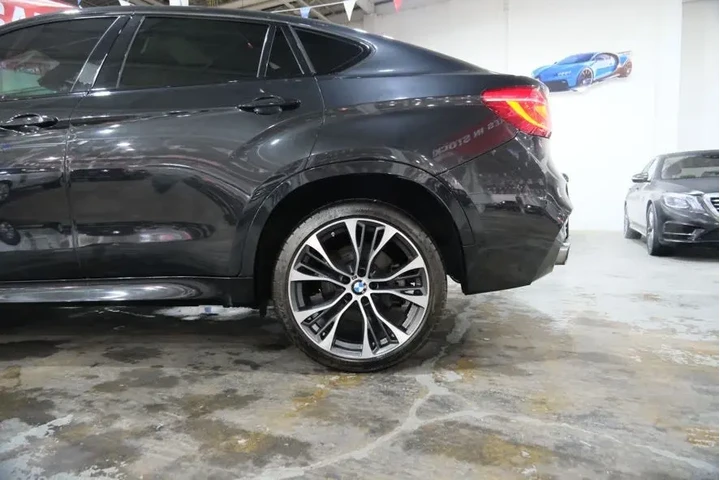 $32966 : 2018 BMW X6 xDrive50i M SPORT image 7