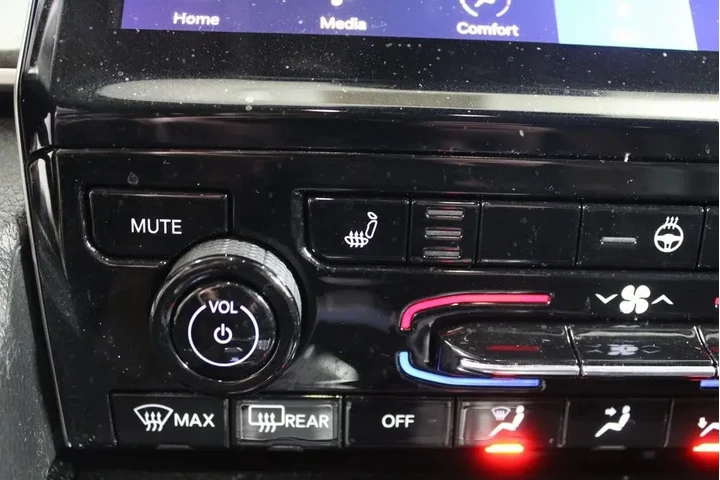 $33496 : Jeep Grand Cherokee 2023 4x4 image 4