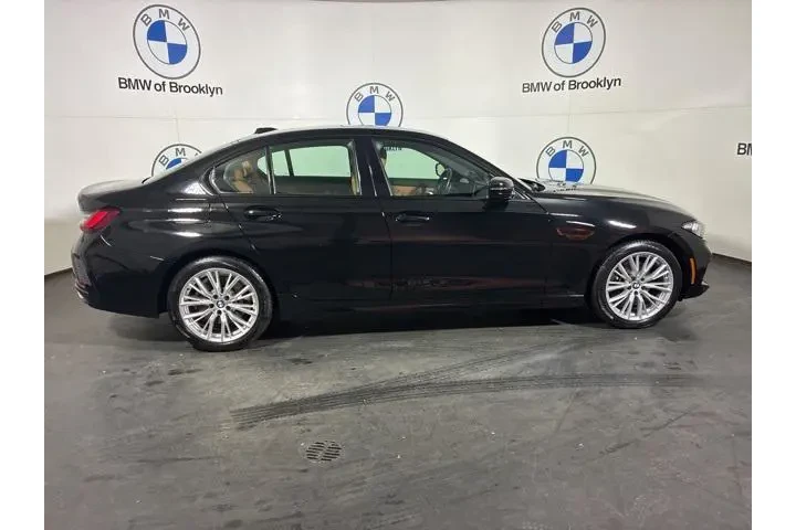 $36982 : BMW 3 Series 2023 AWD 330i x image 2