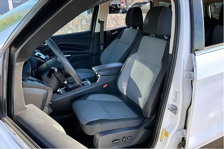 $10871 : Ford Escape 2017 SE 4dr SUV image 7