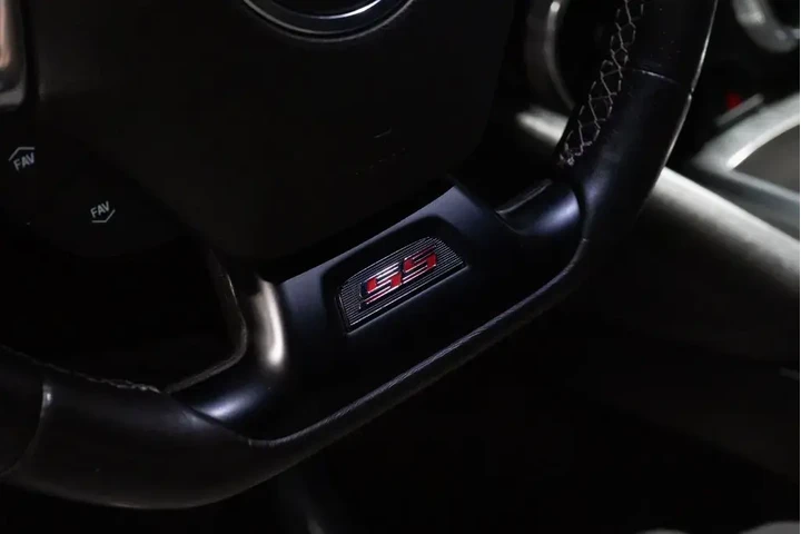 $24987 : Chevrolet Camaro 2016 SS 2dr image 4