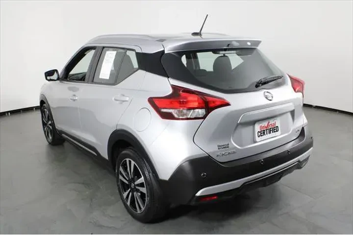 $16606 : Nissan Kicks 2020 SR 4dr Cro image 4