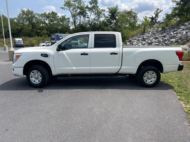 $37998 : PRE-OWNED 2022 NISSAN TITAN X image 4