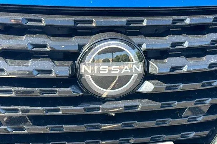 $17822 : Nissan Kicks 2024 SR 4dr Cro image 8