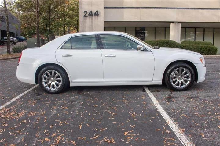 $8900 : 2012 CHRYSLER 3002012 CHRYSLE image 4