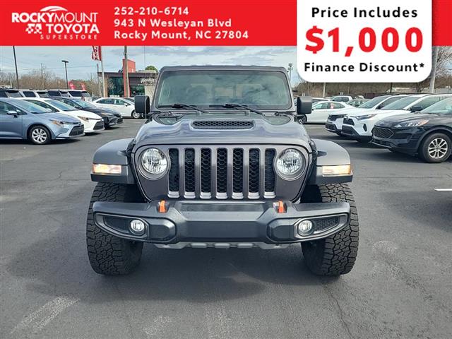 $37990 : PRE-OWNED 2021 JEEP GLADIATOR image 2