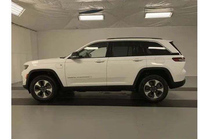 $39775 : Jeep Grand Cherokee 2023 4x4 image 5