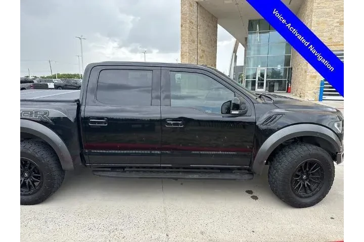 $39549 : Ford F-150 2017 4x4 Raptor 4 image 8