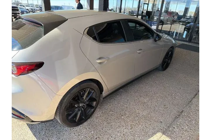 $22481 : Mazda Mazda3 Hatchback 2025 image 4