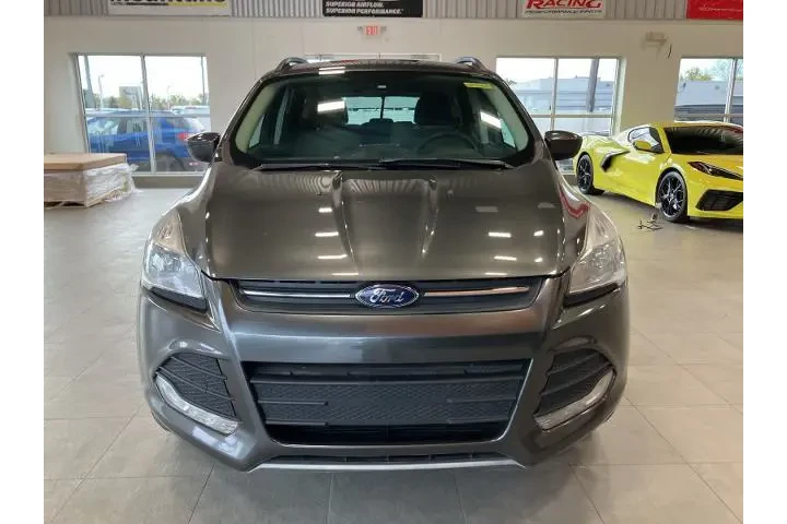 $8500 : Ford Escape 2016 SE 4dr SUV image 2