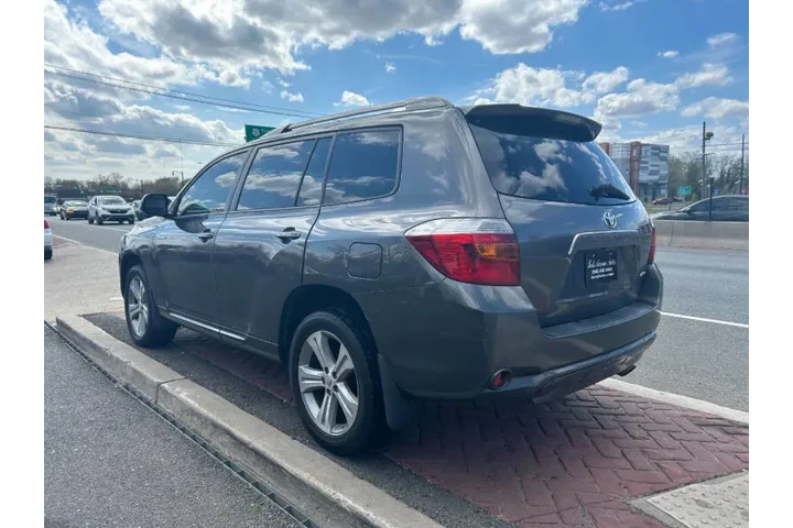 $6495 : 2010 Highlander Sport image 6