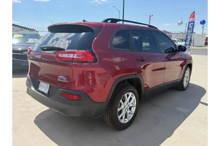 $8300 : 2016 Cherokee image 4