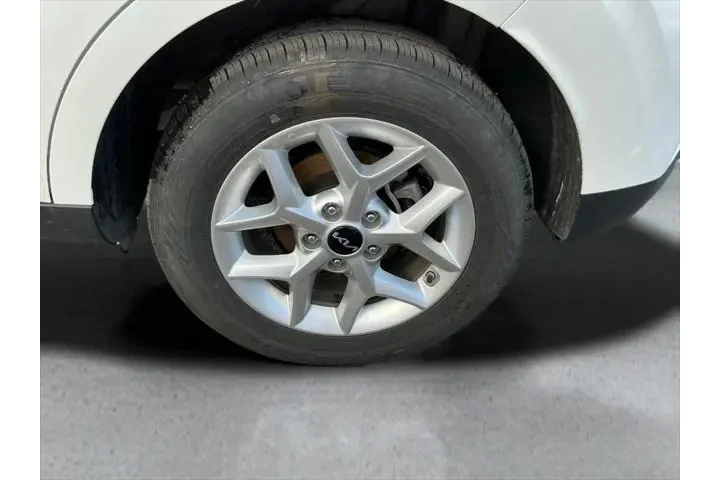 $22988 : Kia Soul 2025 S 4dr Crossove image 10