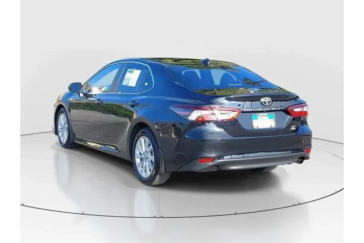 $21684 : Toyota Camry 2023 AWD LE 4dr image 7