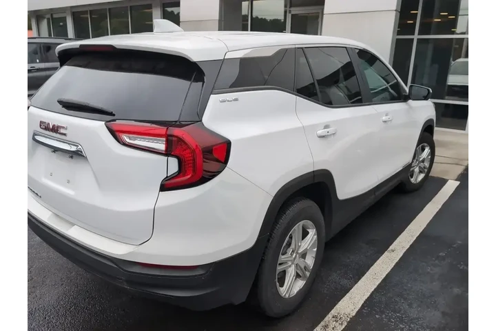 $22520 : GMC Terrain 2024 SLE 4dr SUV image 3