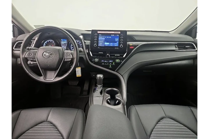 $27998 : Toyota Camry 2024 SE 4dr Sed image 9