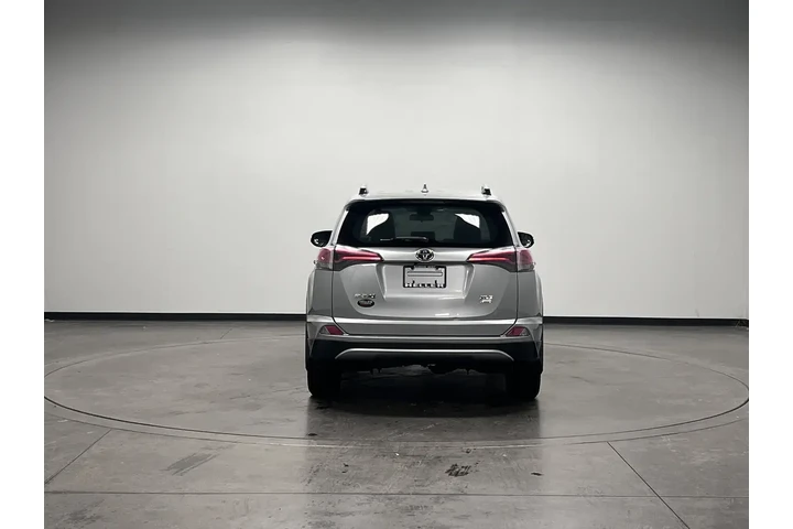 $18962 : Toyota RAV4 2018 AWD XLE 4dr image 6