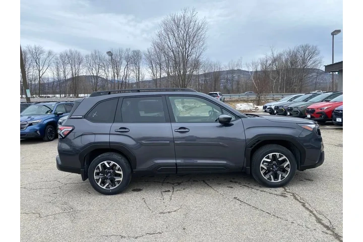 $35459 : 2025 Forester Premium image 10