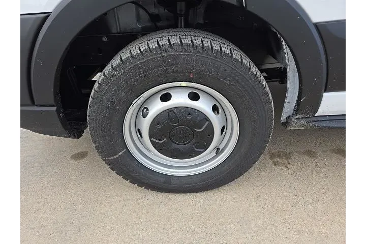 $32663 : Ford Transit 2024 250 3dr LW image 2