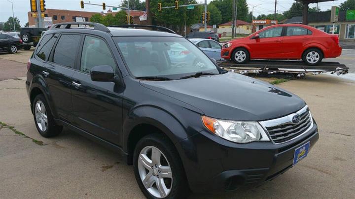 $8999 : 2010 Forester 2.5X Premium image 5