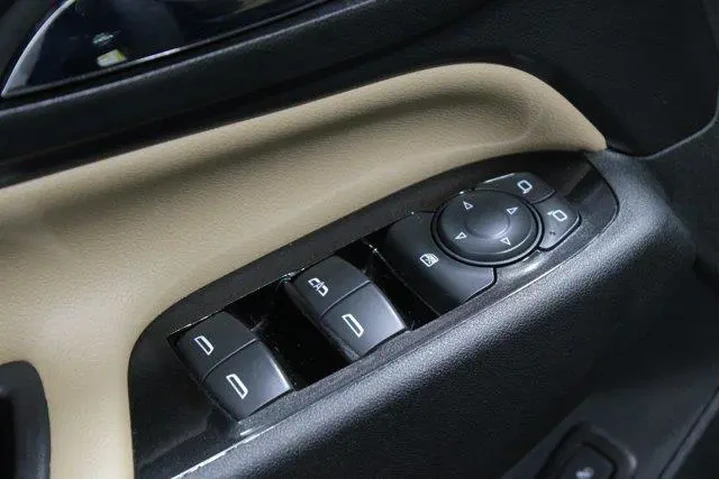 $22916 : Chevrolet Equinox 2022 4x4 P image 4