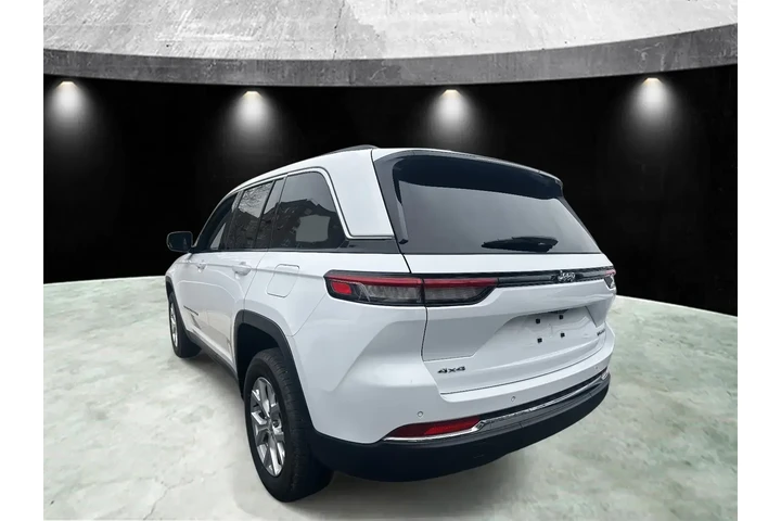 $27985 : Jeep Grand Cherokee 2023 4x4 image 4