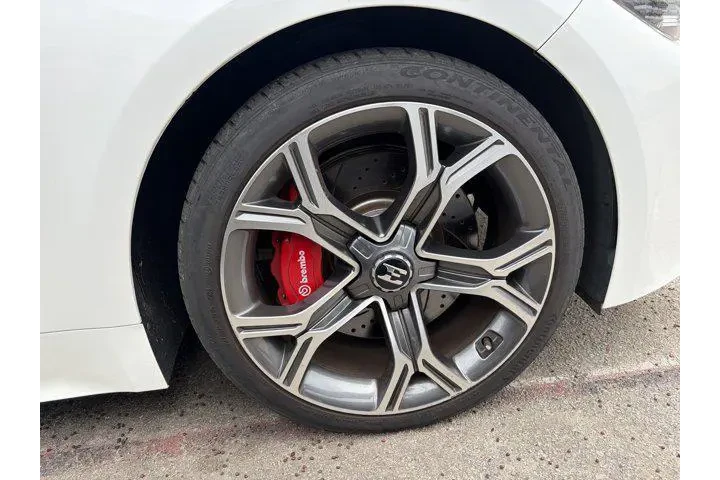 $23991 : Kia Stinger 2019 GT 4dr Seda image 3