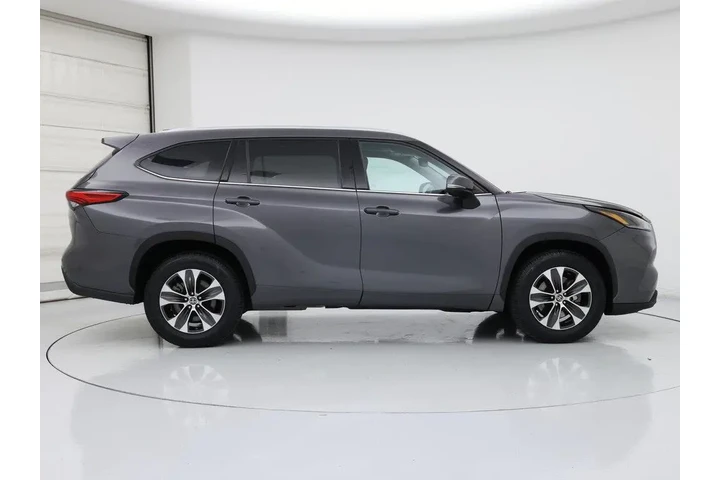 $32998 : Toyota Highlander 2021 XLE 4 image 7