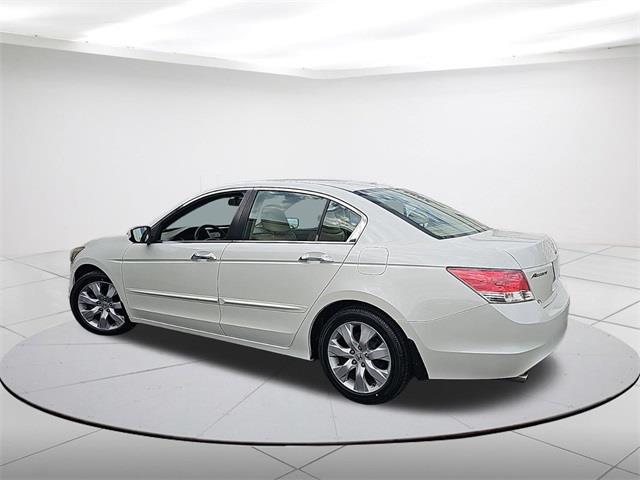 $8599 : Pre-Owned 2010 Accord EX-L 3.5 image 3