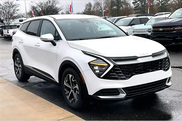 $27612 : Kia Sportage 2024 EX 4dr SUV image 1