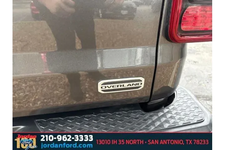 $31595 : Jeep Gladiator 2022 4x4 Over image 8