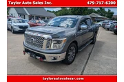 2017 Titan en Springdale