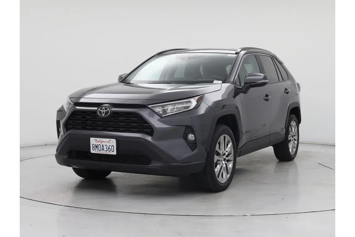 $31998 : Toyota RAV4 2019 XLE Premium image 4