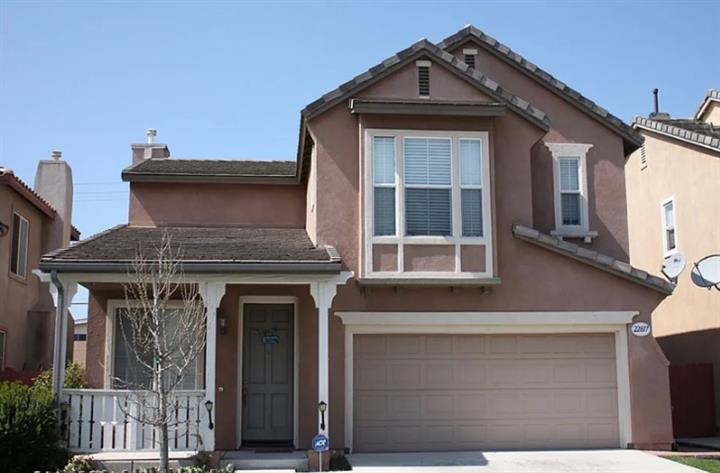 $2550 : READY FOR MOVE IN NOW Carson image 1