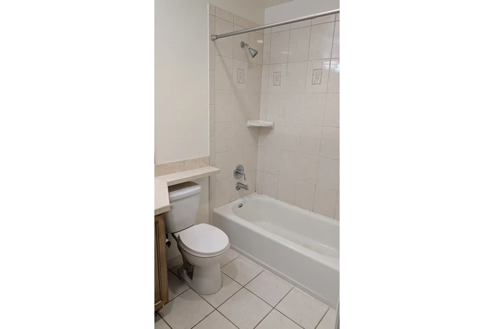 $1450 : Se renta una recamars image 1