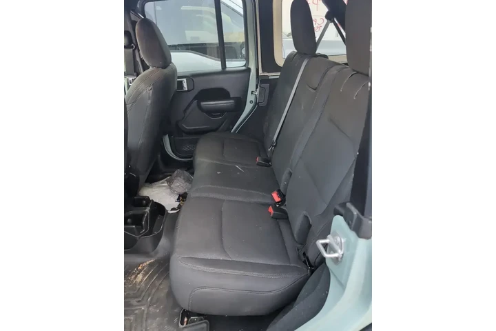 $28000 : Jeep Wrangler 2023 4x4 Sport image 10