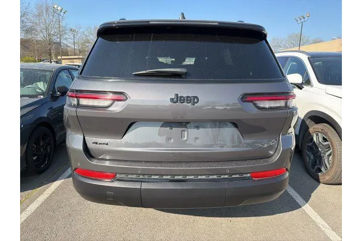 $29949 : Jeep Grand Cherokee L 2024 4 image 5